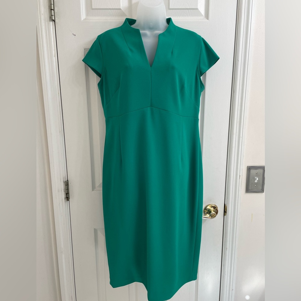 Dress - Picture 2 of 3